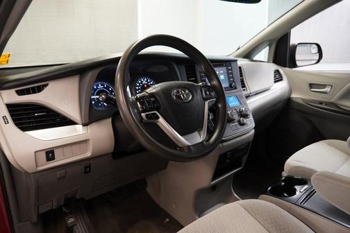 2018 Toyota Sienna L