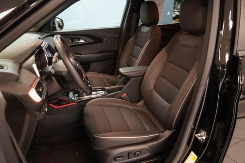 Mosaic Black Metallic 2023 Chevrolet Trailblazer RS