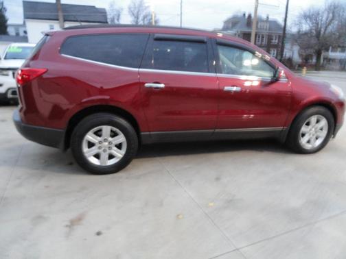 2011 Chevrolet Traverse LT