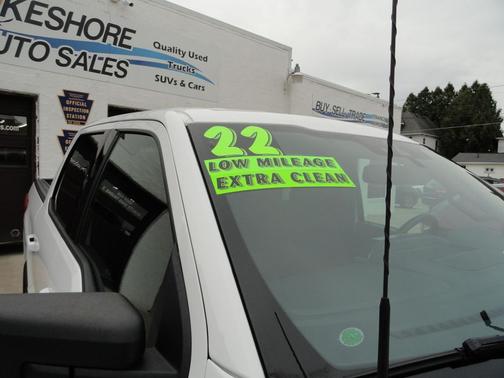 Oxford White 2022 Ford F-150 XLT