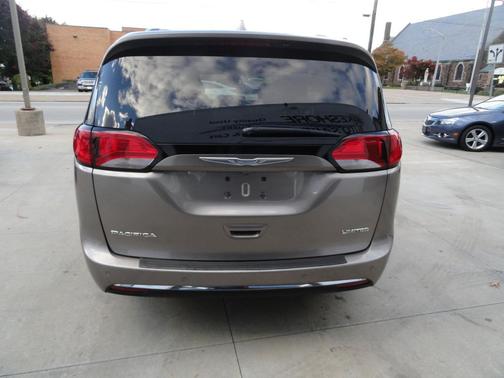 2018 Chrysler Pacifica Limited