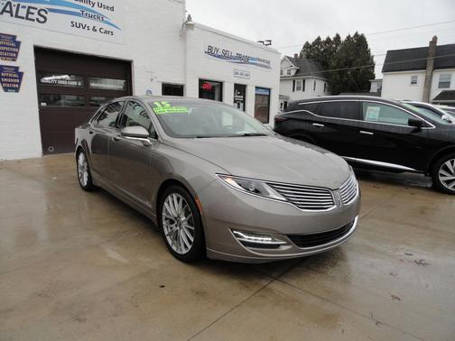 2015 Lincoln MKZ Base