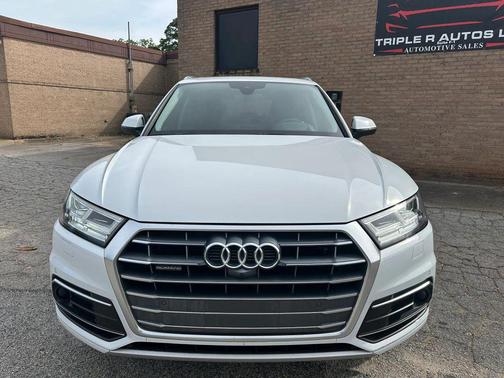 2020 Audi Q5 45 Prestige