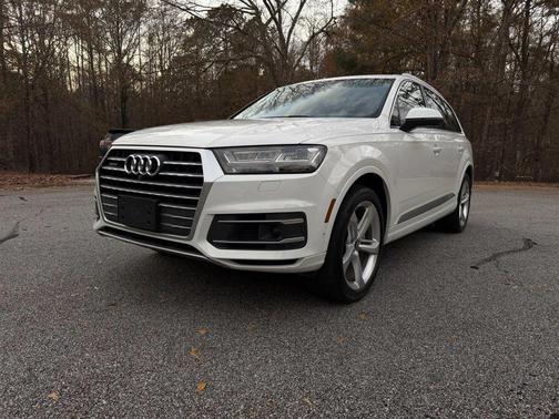 2019 Audi Q7 55 Prestige