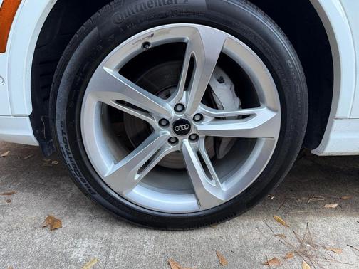 2019 Audi Q7 55 Prestige