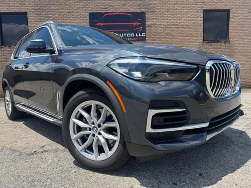 Arctic Grey Metallic 2022 BMW X5 sDrive40i