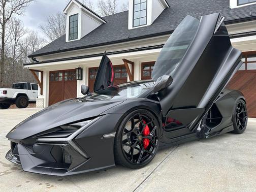 2024 Lamborghini Revuelto Coupe 2D