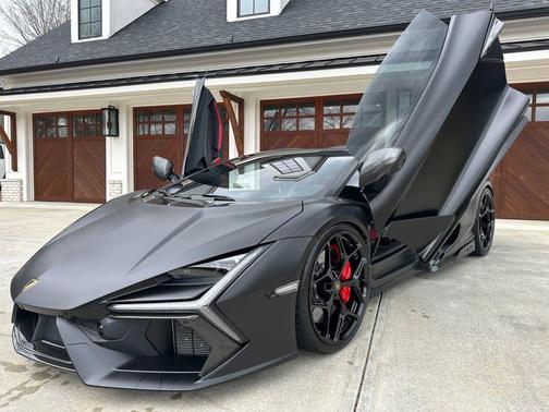 2024 Lamborghini Revuelto Coupe 2D