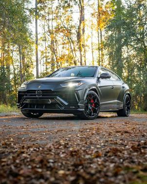 2023 Lamborghini Urus Performante