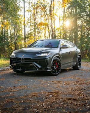 2023 Lamborghini Urus Performante