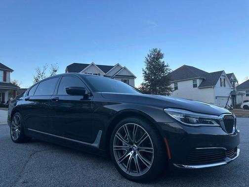 2019 BMW 750 I