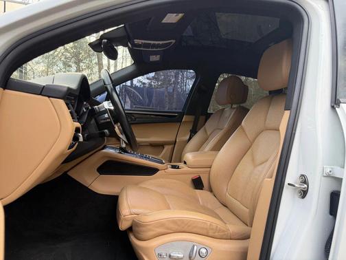 2017 Porsche Macan Sport Utility 4D