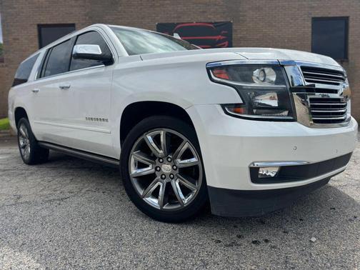 Iridescent Pearl Tricoat 2017 Chevrolet Suburban Premier
