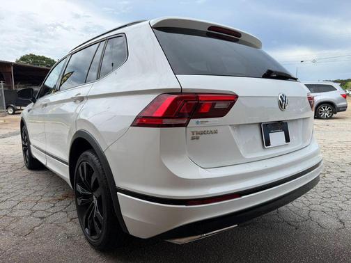 2021 Volkswagen Tiguan 2.0T SE R-Line Black