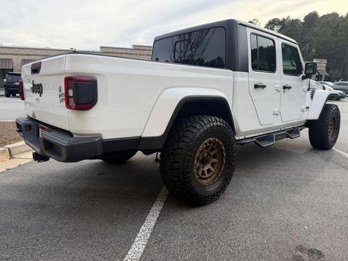 2021 Jeep Gladiator Willys 4x4