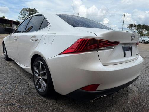 2019 Lexus IS 300 Base