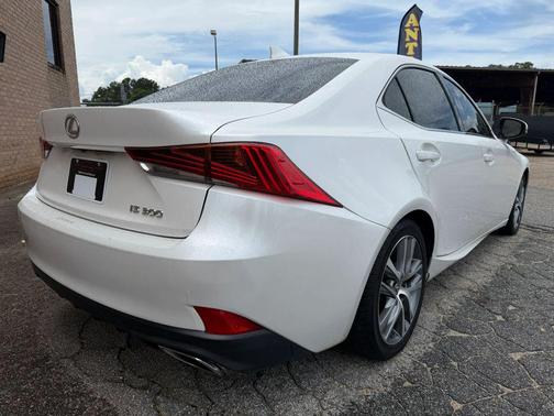 2019 Lexus IS 300 Base