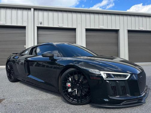 2017 Audi R8 5.2 V10 plus