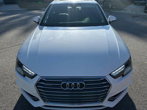 2017 Audi A4 Season of Audi Premium