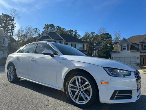 2017 Audi A4 Season of Audi Premium