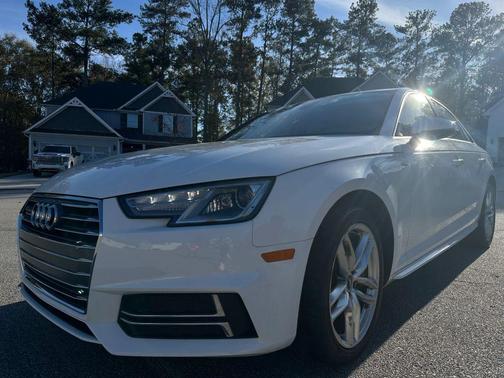 2017 Audi A4 Season of Audi Premium