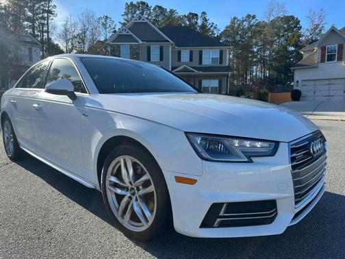 2017 Audi A4 Season of Audi Premium