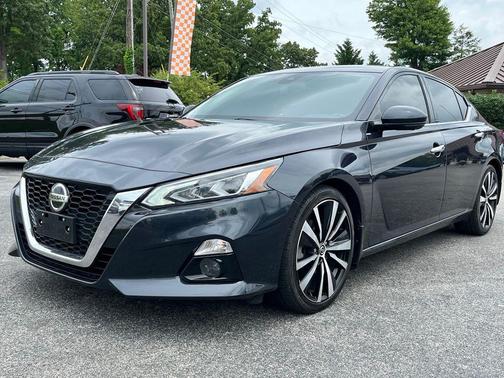 Storm Blue 2019 Nissan Altima 2.5 Platinum