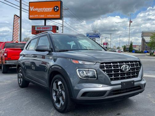 2023 Hyundai VENUE SEL