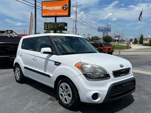 Clear White 2013 Kia Soul Base