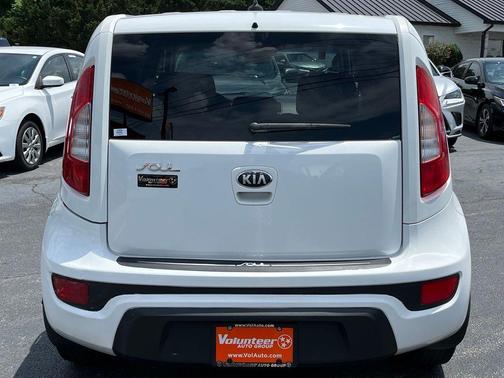 Clear White 2013 Kia Soul Base