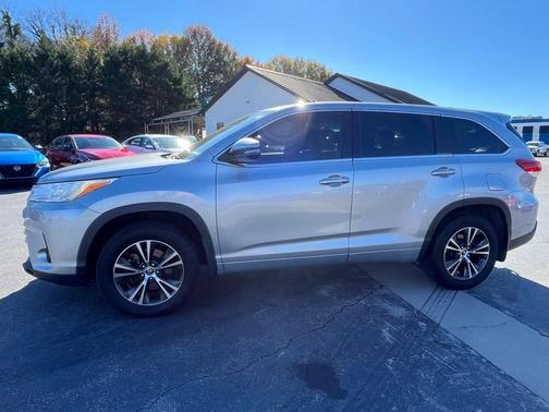 2018 Toyota Highlander LE Plus