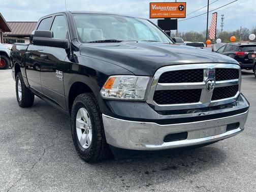 Diamond Black 2023 RAM 1500 Classic SLT