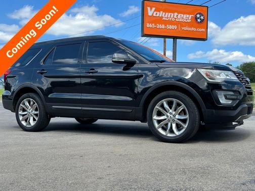 Shadow Black 2017 Ford Explorer XLT