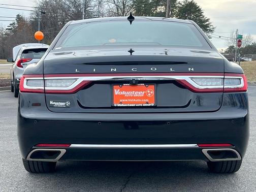 2019 Lincoln Continental Select