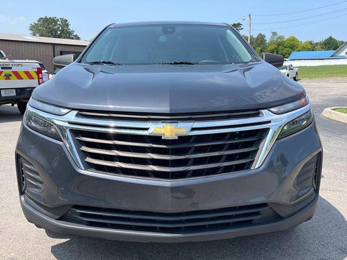 Gray 2022 Chevrolet Equinox LS