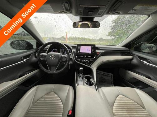 White 2022 Toyota Camry SE