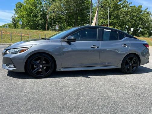 Gray 2022 Nissan Sentra SR