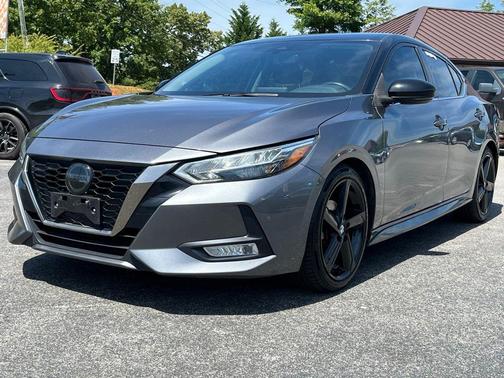 Gray 2022 Nissan Sentra SR
