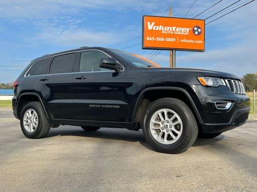 Diamond Black 2019 Jeep Grand Cherokee Laredo E