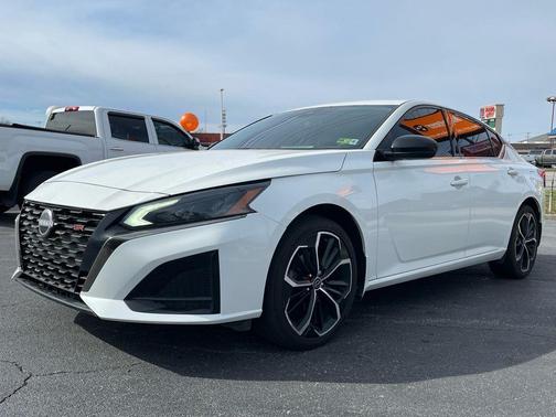 2023 Nissan Altima 2.5 SR