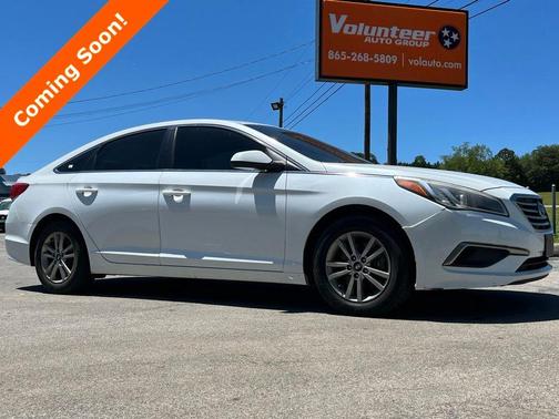 Quartz White Pearl 2016 Hyundai SONATA 2.4