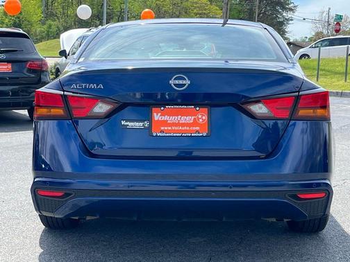 Deep Blue Pearl 2023 Nissan Altima 2.5 S
