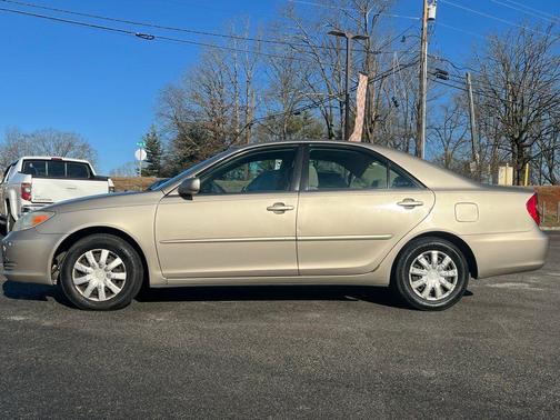 2004 Toyota Camry SE