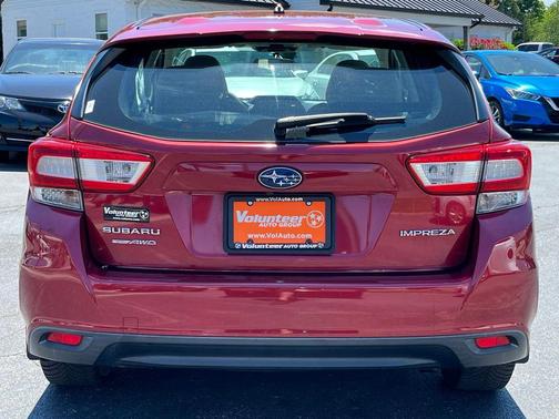 Crimson Red Pearl 2018 Subaru Impreza 2.0i