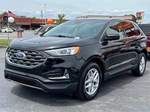 Black Metallic 2022 Ford Edge SEL