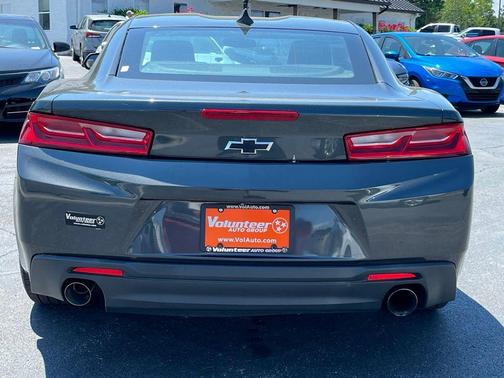 Nightfall Gray Metallic 2018 Chevrolet Camaro 1LS