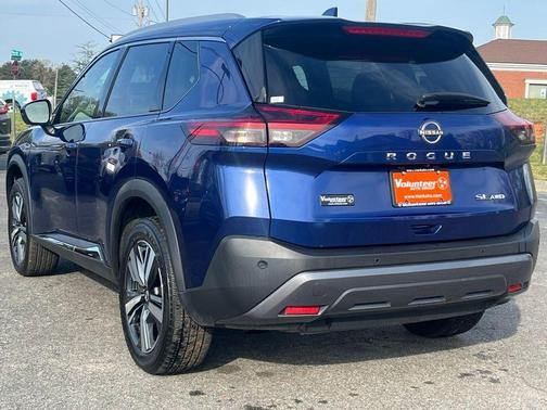 Caspian Blue Metallic 2023 Nissan Rogue SL