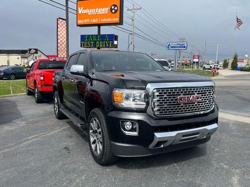 Onyx Black 2020 GMC Canyon Denali