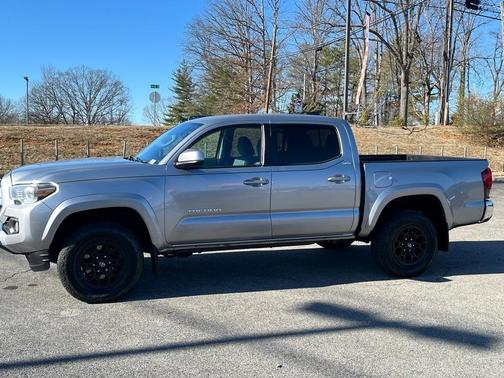 2021 Toyota Tacoma SR5