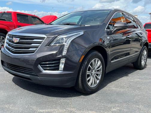 Dark Granite Metallic 2017 Cadillac XT5 Luxury